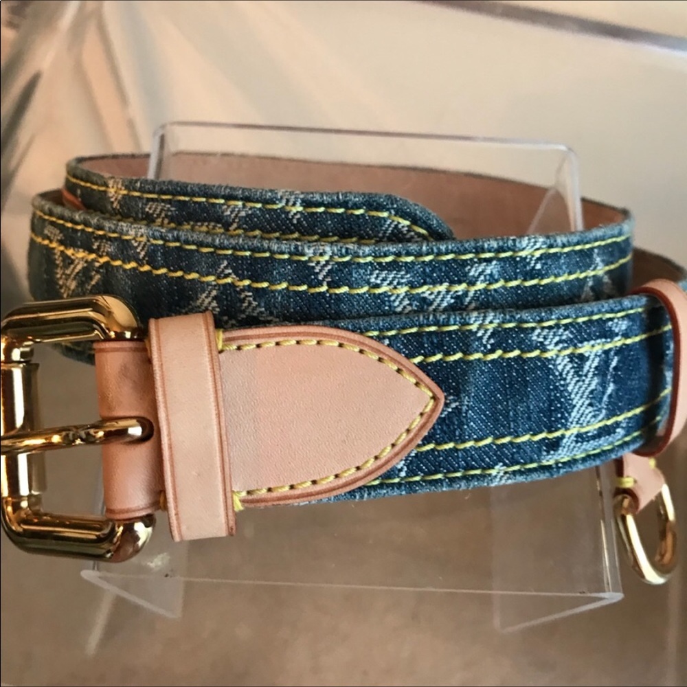 💯 % Authentic Louis Vuitton Denim Belt